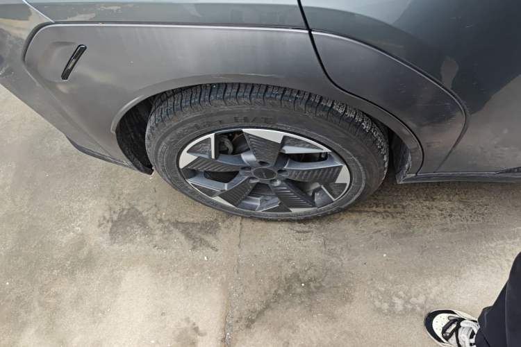 Used AION Y 2022 70 Enjoyment Edition Lithium Iron Phosphate Right Rear Wheel Hub