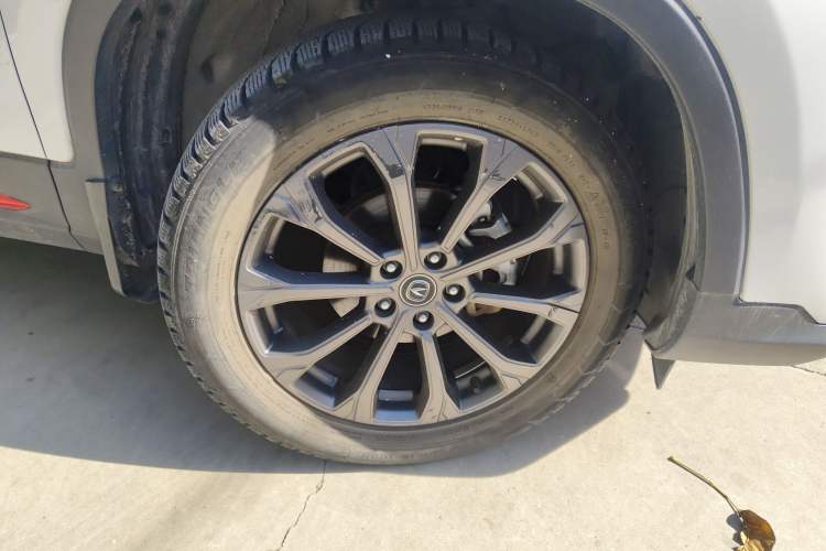 Used Changan CS75 2022 Blue Whale Edition 1.5T DCT Prestige Model
