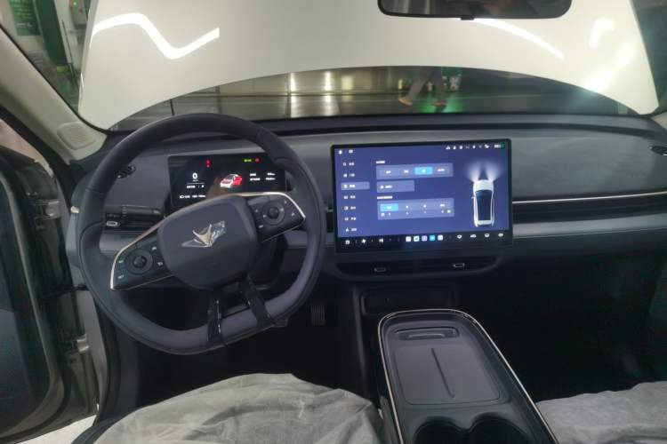 Used ARCFOX T1 2025 Model 425 PRO
