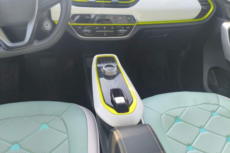 Used Oshan Benni E-Star 2022 Qingxin Edition Colorful Model Lithium-NMC