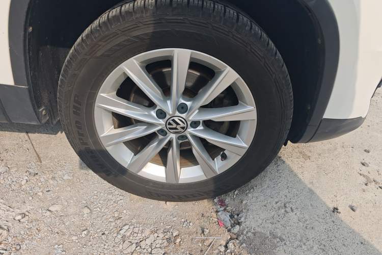 Used Volkswagen Tiguan 2016 280TSI Automatic Two-Wheel Drive Silk Road Comfort Edition
