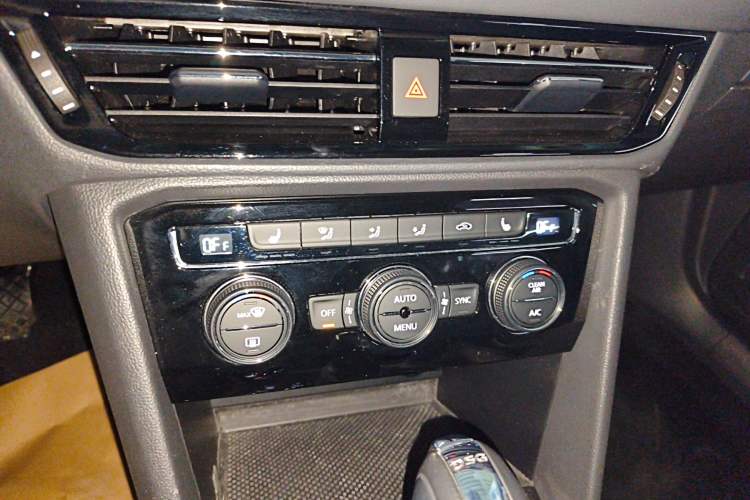 Used Volkswagen Tharu 2020 280TSI Two-Wheel Drive Luxury Plus Version China VI Standard