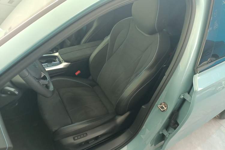 Used Volkswagen Passat 2025 Pro 380TSI Starry Dragon Luxury Edition