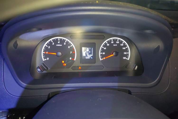 Used FORTHING Lingzhi PLUS 2024 1.5T Manual Luxury 7-Seater
