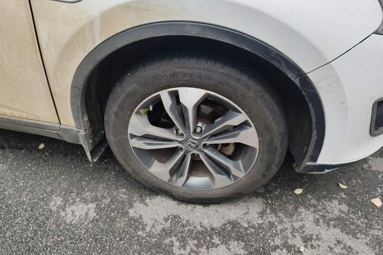 Used Luxgen U6 SUV 2015 1.8T Fashion Edition Right Front Wheel Hub