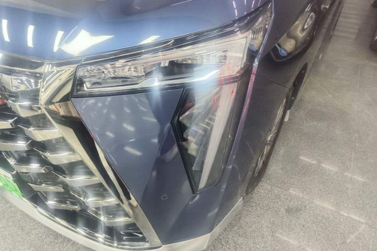 Used GAC Trumpchi Xiangwang M8 2025 Kunkun Series Ultra First-Class Cabin Left Front Headlight