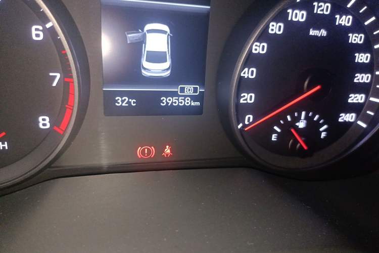 Used Hyundai Elantra (6th Generation / Lingdong) 2019 1.5L CVT ZhiXuan – Elite Version Odometer Close Up