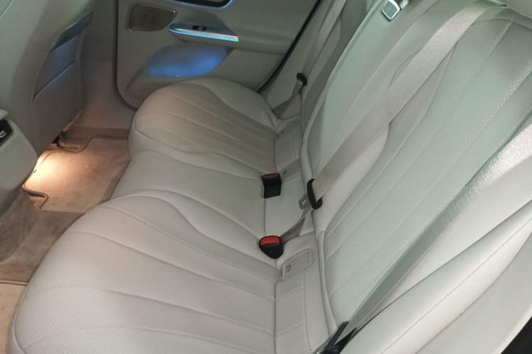 Used Mercedes-Benz EQE 2022 350 First Edition Special Version Left Rear Seat