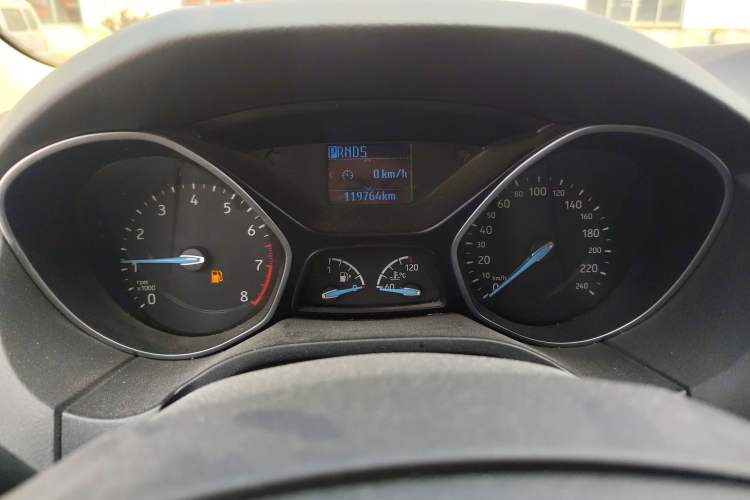 Used Ford Focus 2015 Hatchback 1.6L Automatic Fashion Edition