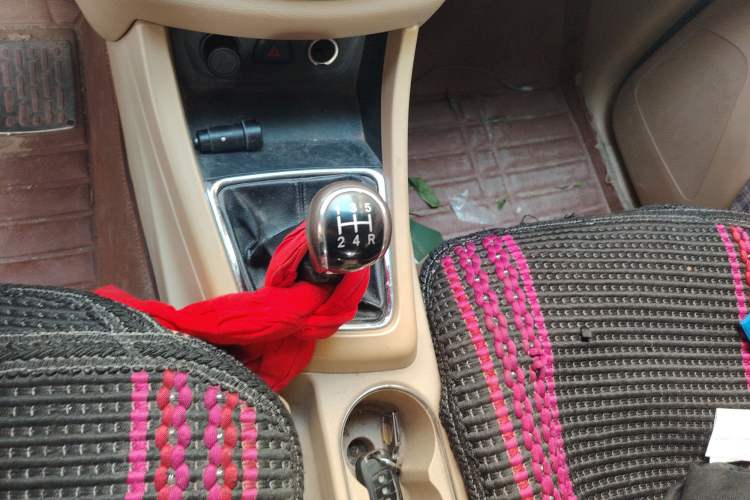 Used Baojun 730 2014 1.5L manual luxury trim 7 seats
