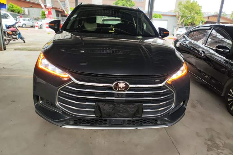 Used BYD Tang 2018 2.0T Automatic Smart Connect Prestige 5-Seater National Emission Standard V
