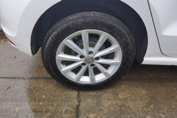 Used Volkswagen Polo 2014 1.6L Automatic Luxury Edition