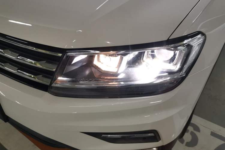 Used Volkswagen Tiguan L 2019 330TSI Automatic Two-Wheel Drive Smart Luxury Version China VI Standard