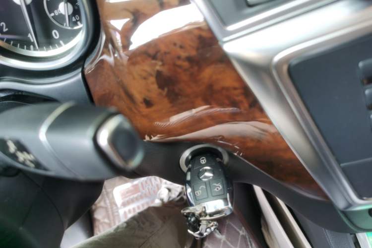 Used Mercedes-Benz M-Class 2015 ML 400 4MATIC Dynamic Model