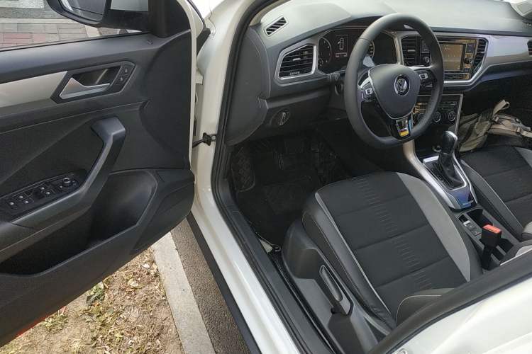 Used Volkswagen T-ROC 2020 230TSI DSG Two-Wheel Drive Advanced Version
