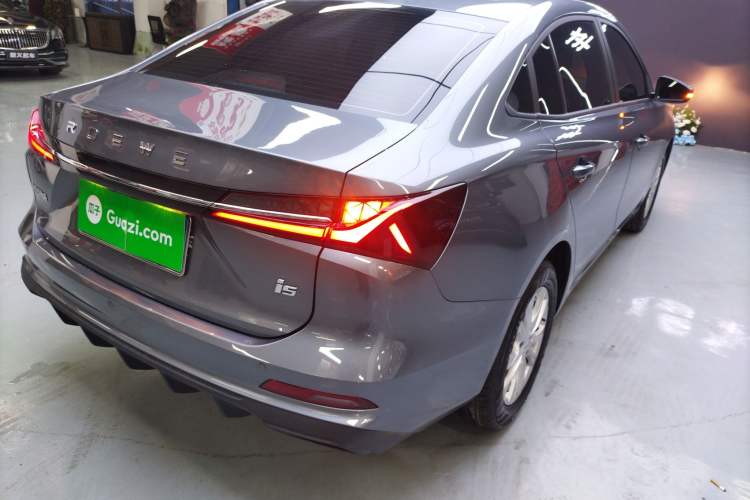 Used Roewe i5 2026 Model 1.5L Manual Comfort Version
