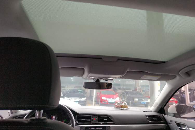 Used Volkswagen Lamando 2017 280TSI DSG Luxury Edition
