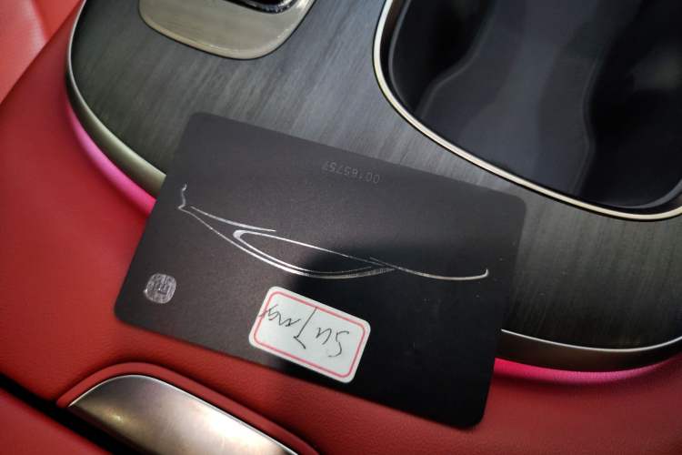 Used Xiaomi Auto SU7 2024 Four-Wheel Drive Ultra-Long Range Advanced Intelligent Driving Max Edition