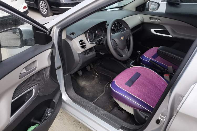 Used Chevrolet Sail 2015 Sail 3 1.3L Manual Ideal Edition Driver Seat