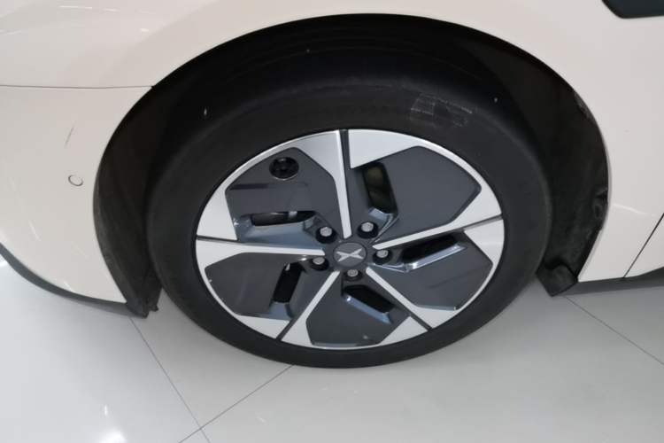 Used XPeng MONA M03 2024 515 Long-Range Left Front Wheel Hub