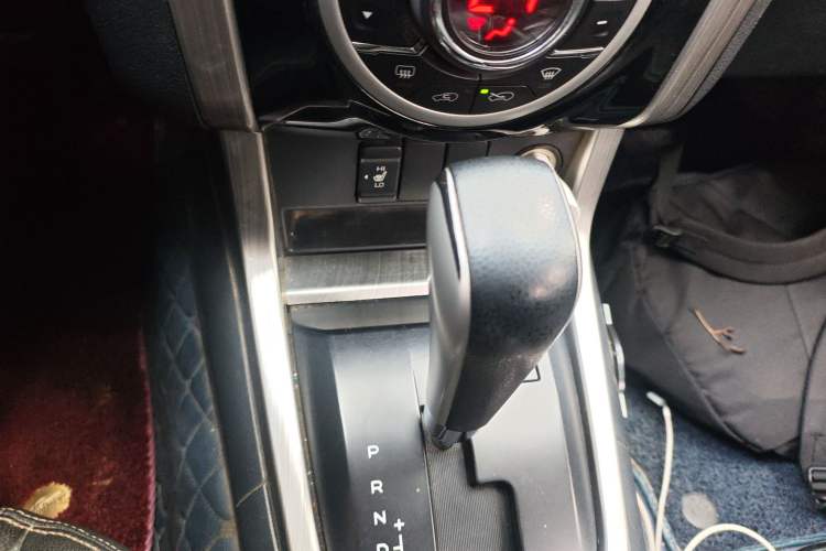 Used Isuzu D-MAX 2018 3.0T Four-Wheel Drive Automatic Ultra-Luxury Version 4JJ1-TC HI