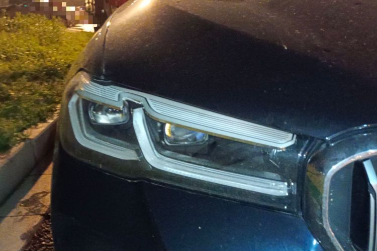 Used BMW 5 Series 2023 530Li Leading Model M Sport Package Right Front Headlight