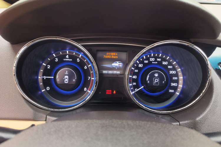 Used Hyundai Sonata 2013 2.0L Automatic Luxury Edition
