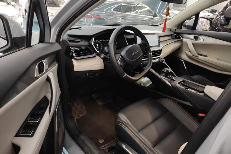 Used Lynk & Co 06 EM-P 2022 PHEV 84 km Range Pro Version