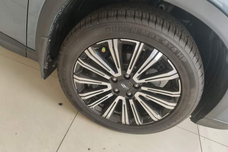 Used CHANGAN OSHAN X5 2021 Revised Version 1.5T DCT Luxury Edition Exterior 4