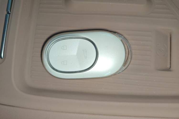 Used Nio ES6 2025 75 kWh
