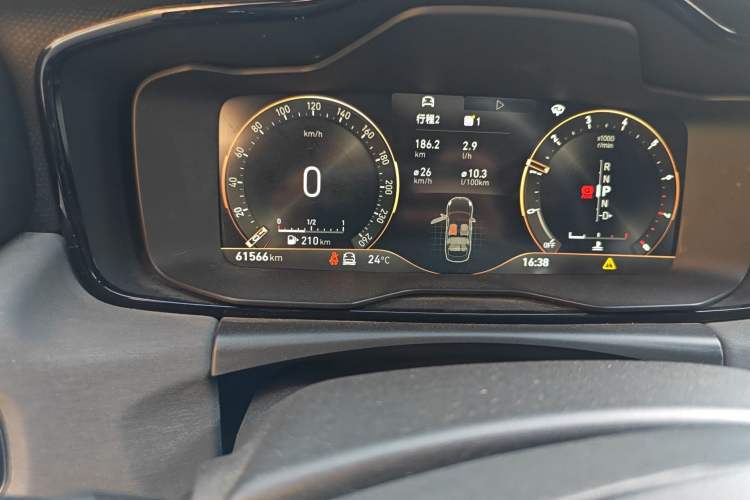 Used Lynk & Co 03 2022 1.5TD DCT JingPro Odometer Close Up