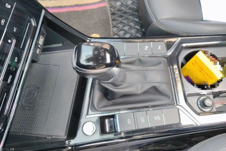 Used Volkswagen Passat 2022 330TSI Starry Luxury Edition Gear Lever