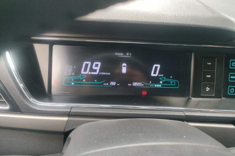 Used CHANGAN KAICHENG Oushang A600 2016 1.5L Manual Luxury 7-Seater Instrument Cluster