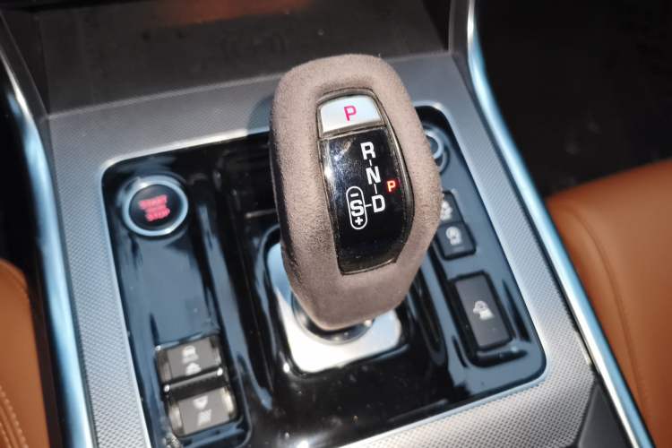 Used Jaguar XEL 2021 2.0T 250 PS R-DYNAMIC S Advanced Sport Edition Gear Lever