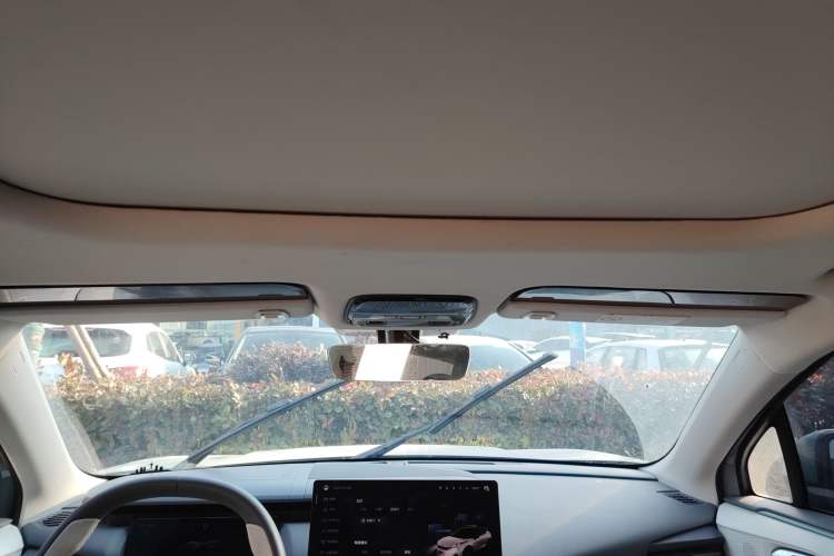 Used Lynk & Co 06 EM-P 2023 EM-P 126 Long-Range Pro
