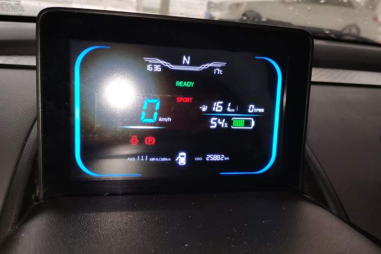 Used CHANGAN NEVO Lumin 2022 301km Honey-Sweet Version
