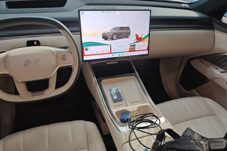 Used ONVO Luxeed L90 2025 Model—Max Six-Seater Version