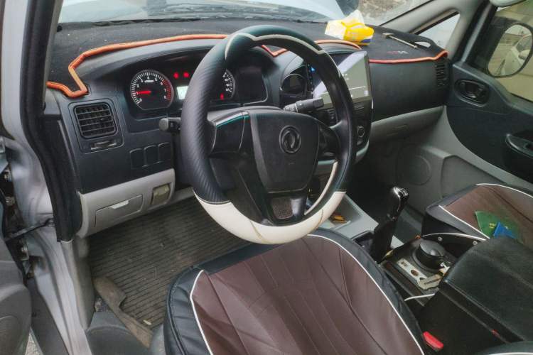 Used FORTHING Lingzhi 2018 M3L 1.6L 7-Seater Comfort Model