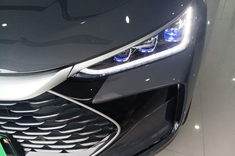 Used BYD Tang New Energy 2024 DM-i Glory Edition 112KM Flagship Model Left Front Headlight