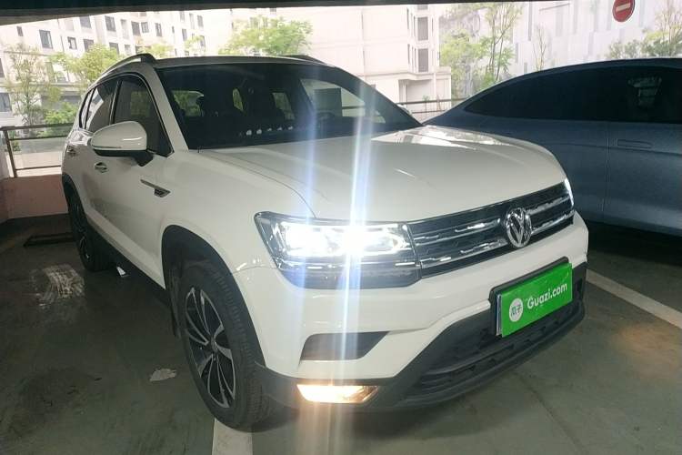 Used Volkswagen Tharu 2020 280TSI Two-Wheel Drive Luxury Plus Version China VI Standard Front Right 45 Deg