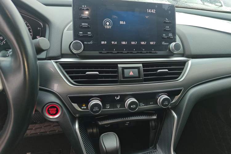 Used Honda Accord 2018 260TURBO Elite Edition China VI Audio And AC Panel