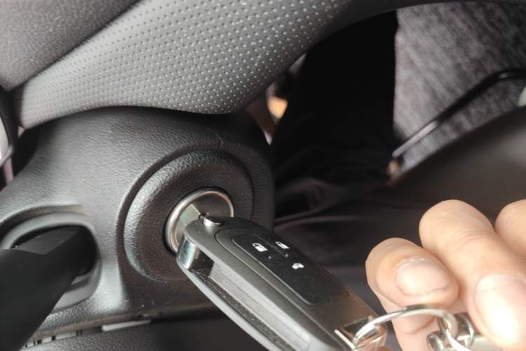 Used Chevrolet Monza 2019 Redline 320T Dual-Clutch Sporty Version China VI Standard Vehicle Key