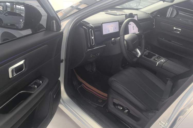 Used Chery Explore 06 C-DM 2024 Luxury Model