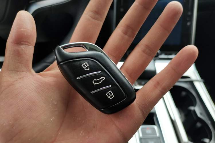 Used Roewe RX5 2020 PLUS 300TGI Automatic Ali National Style Ronglin Edition