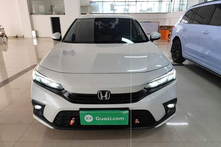 Used Honda Civic 2023 240TURBO CVT Dynamic Edition
