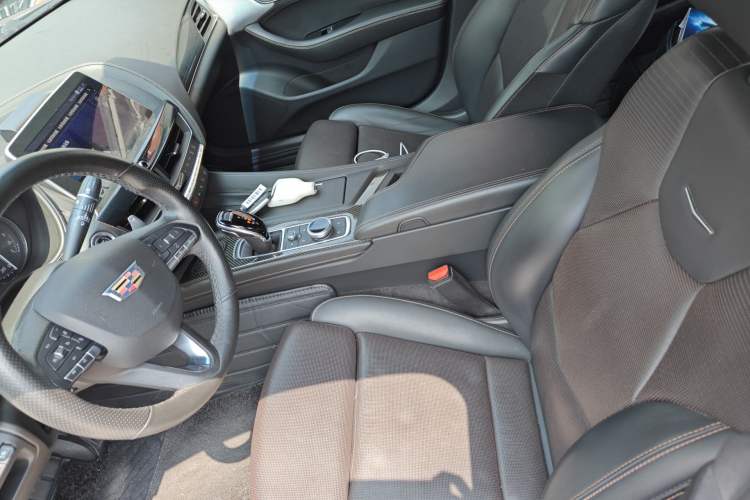 Used Cadillac CT5 2020 Revised 28T Platinum Sport Edition Left Front Seat