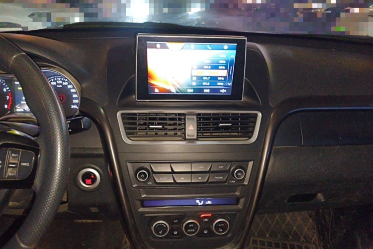 Used Bestune X80 2017 1.8T Automatic Luxury Model Audio And AC Panel