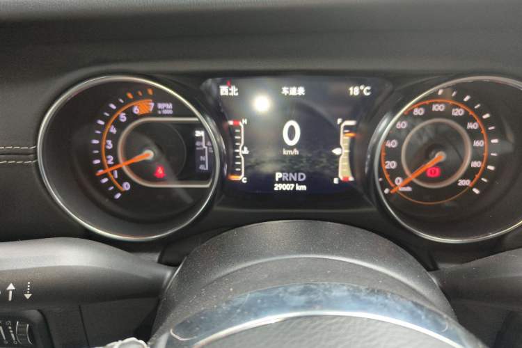 Used Jeep Wrangler 2019 2.0T Sahara Four-Door Version China VI Emission Standard
