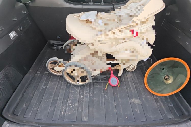 Used CHANGAN UNI-T 2022 1.5T Flagship Edition Trunk