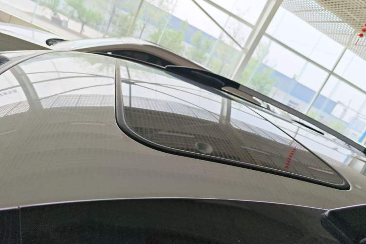 Used Haval H6 2016 Upgraded Model 1.5T Manual Two-Wheel Drive Elite Version Roof